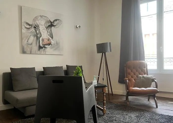 C- La Cabane Dans Le Centre Ville